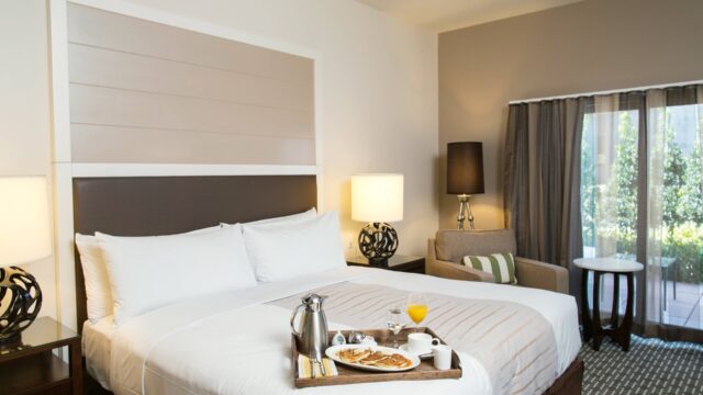 13e61953-3b06-43fa-a626-fa441bd7a7e2