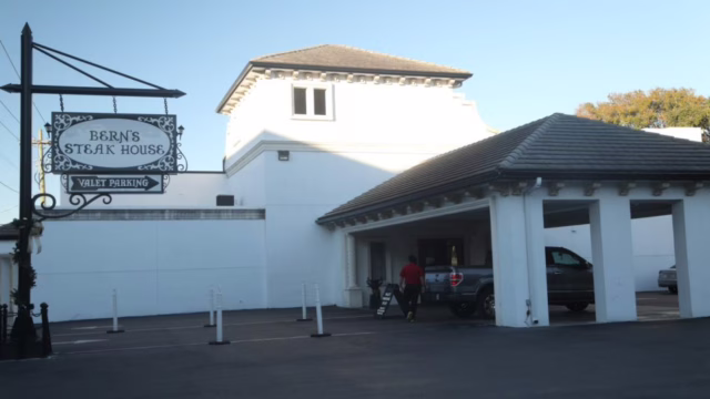 Berns-Steakhouse-Tampa-Bay-1-950×633