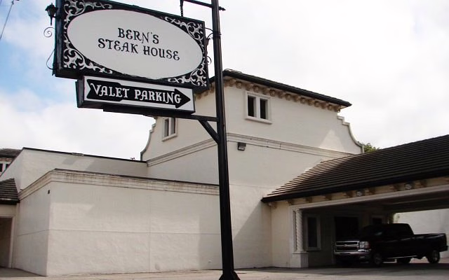 welcome-to-bern-s-steak